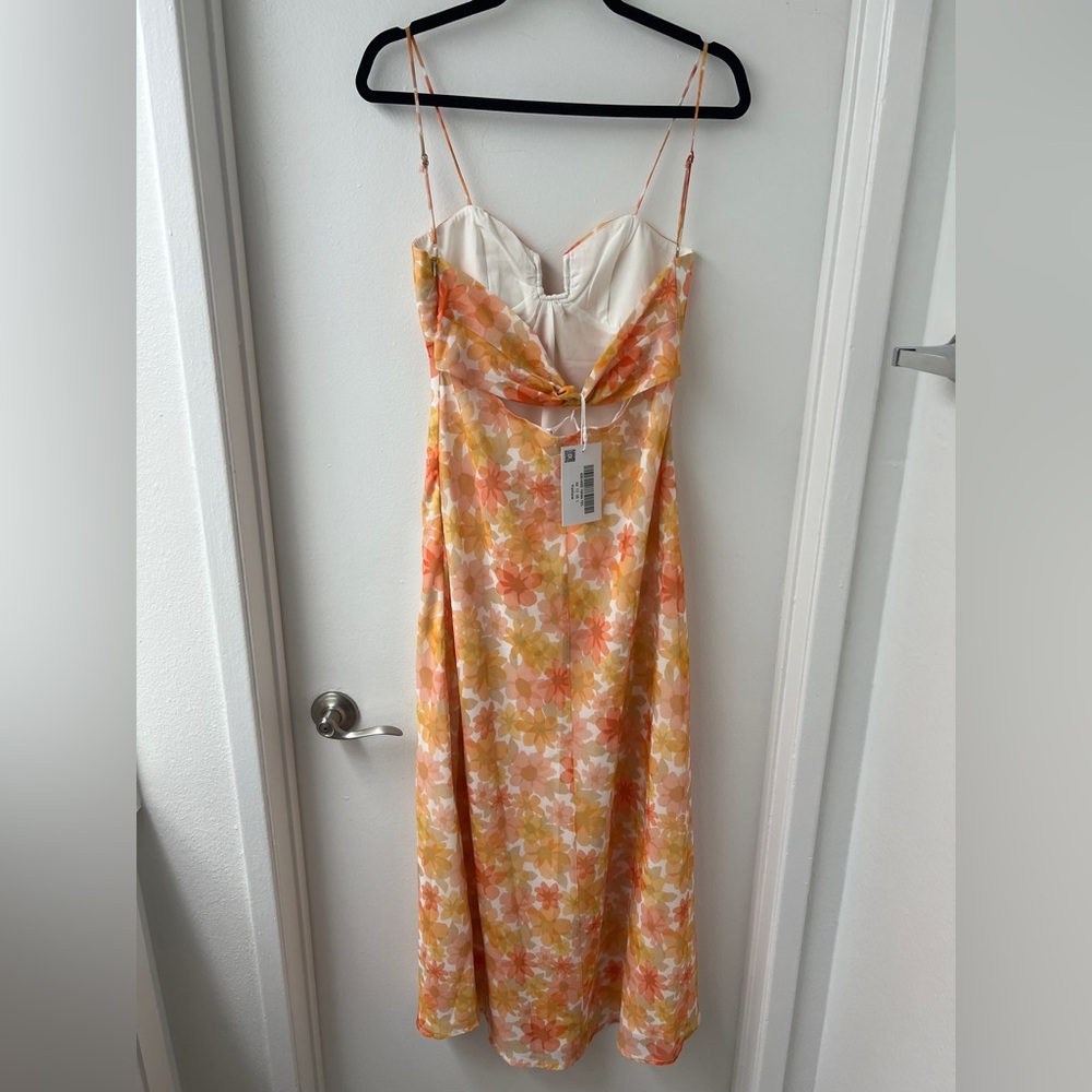 NWT Floral Twist Back Maxi Dress size L/12 Australian - Picture 5 of 8